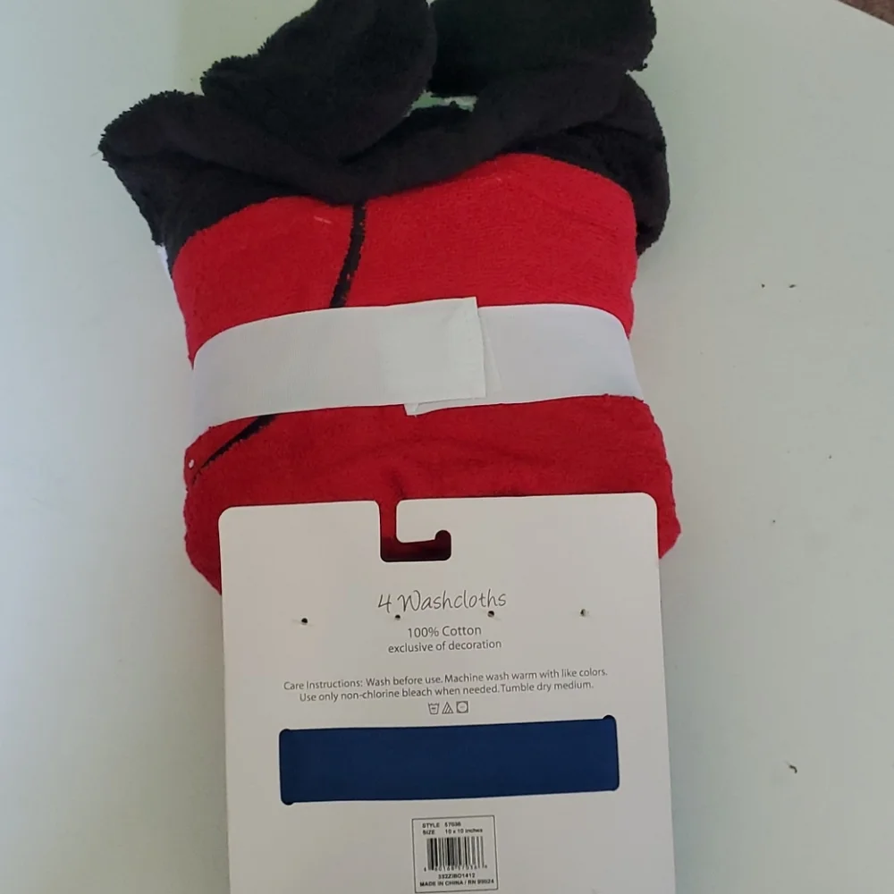 New Disney Mickey Mouse Hooded Towel Set - Red, Black, Blue